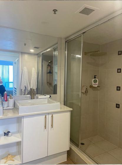 Longbeach - Private Apartment
